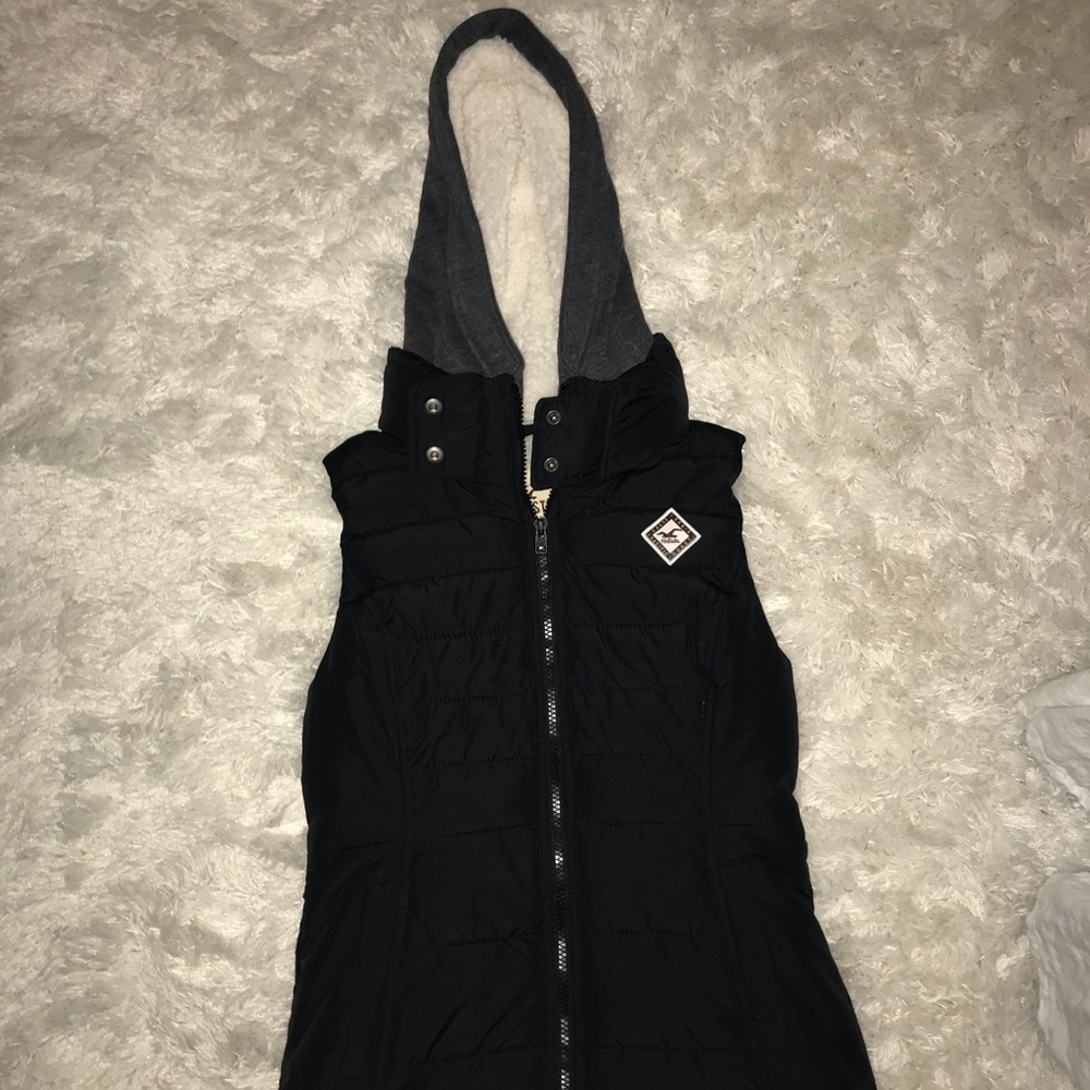 Hollister fuzzy vest
